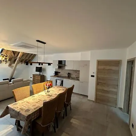 Du Fenil Appartement